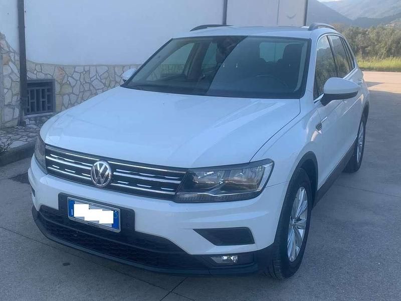 Bianco Usata 2017 VW Tiguan Style SUV | 17.200 € (Buon prezzo) - Immagine 1/4