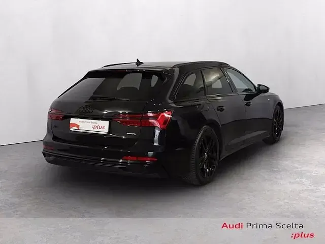 Usata Audi A6 S-Line 204 CV (150 kW) 2024 Nero mito metallizzato Station wagon