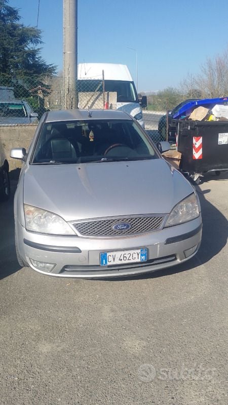 Grigio Usata 2005 Ford Mondeo Berlina | 1000 € (Ottimo prezzo) - Immagine 1/3