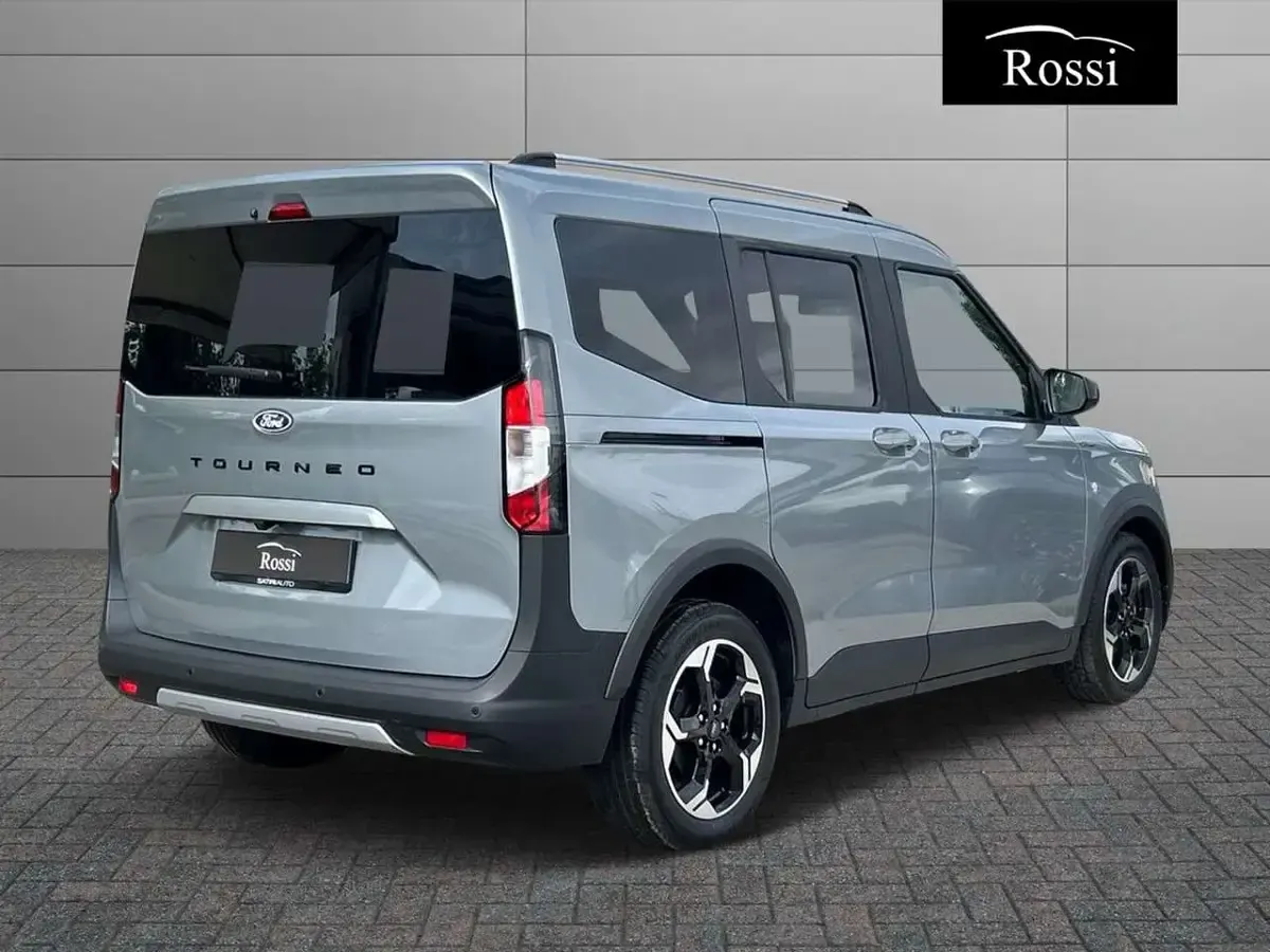 Nuova Ford Tourneo Courier Active 126 CV (92 kW) 2026 Solar silver  Monovolume