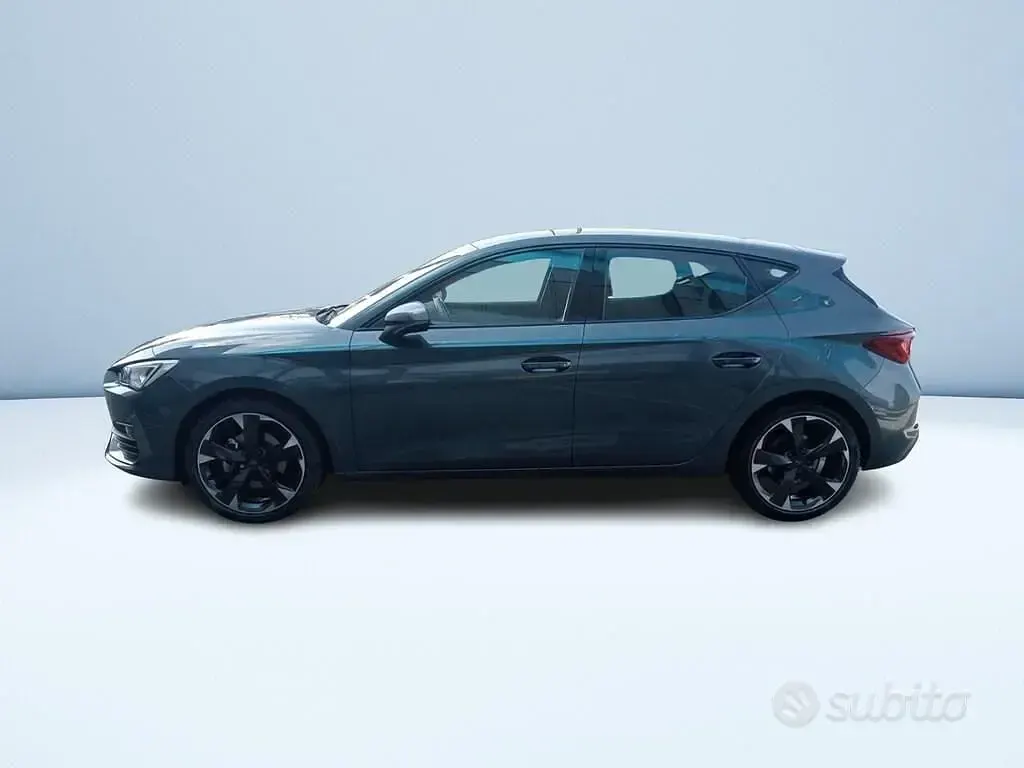 Usata Cupra Leon 150 CV (110 kW) 2024 Grigio Berlina