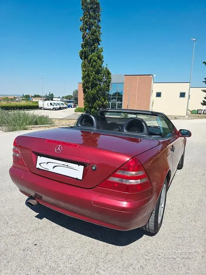 Usata Mercedes SLK200 192 CV (141 kW) 1998 Rosso Cabrio