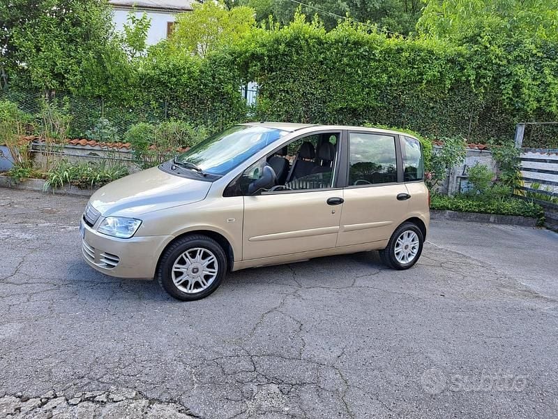 Usata Fiat Multipla 103 CV (75 kW) 2008 Monovolume