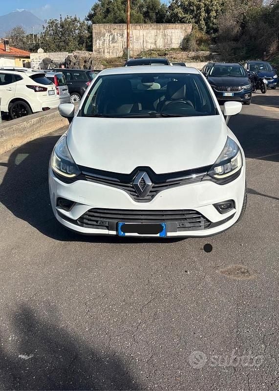 Usata Renault Clio IV Intens 90 CV (66 kW) 2016 Bianco Berlina