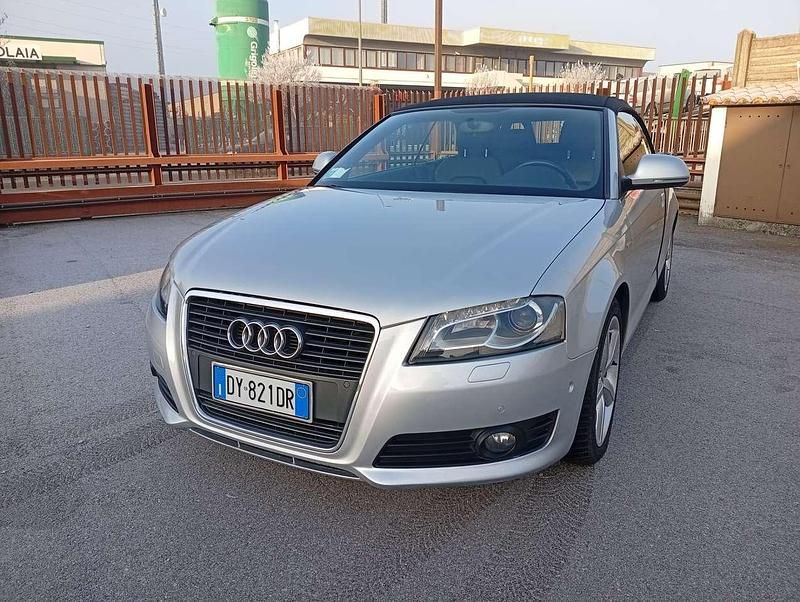 Argento Usata 2009 Audi A3 Cabriolet S-Line Cabrio | 7800 € (Buon prezzo) - Immagine 1/4