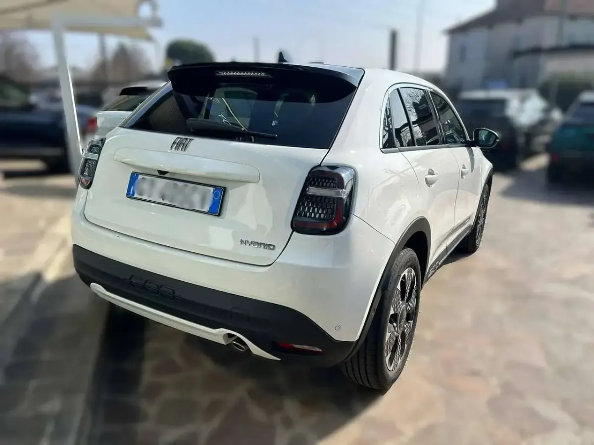 Usata Fiat 600 La Prima 101 CV (74 kW) 2025 Bianco SUV