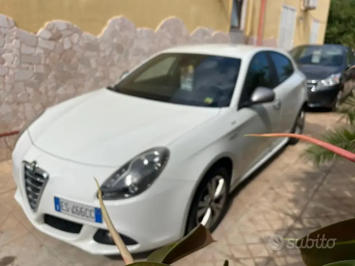 Usata Alfa Romeo Giulietta 109 CV (80 kW) 2013 Bianco Utilitaria