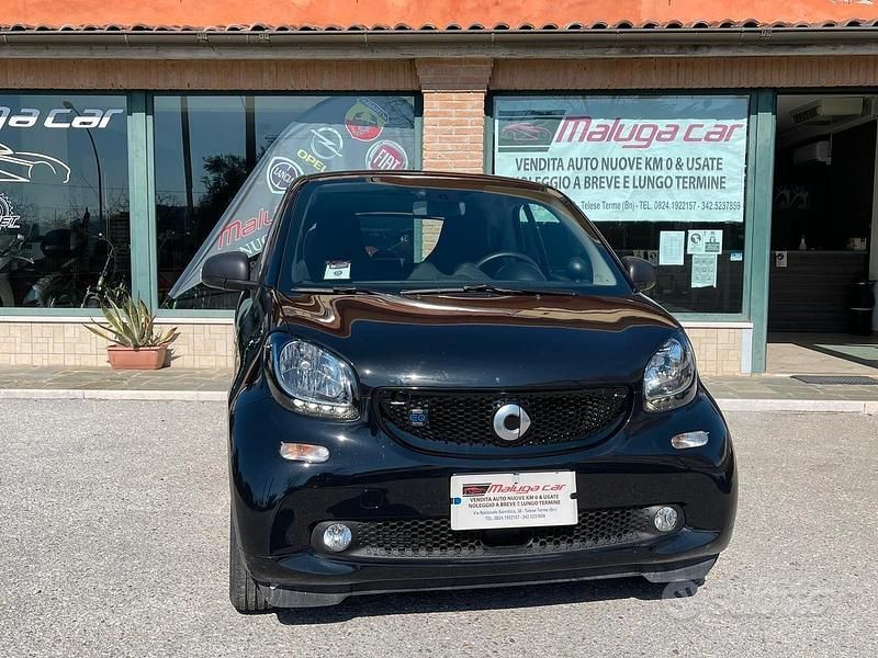 Nero Usata 2019 Smart ForTwo Electric Drive Passion Berlina | 12.999 € (Cara) - Immagine 1/4