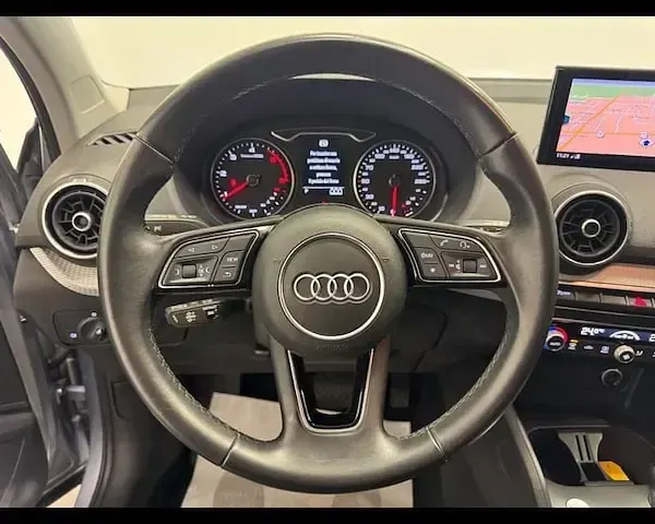 Usata Audi Q2 Advanced Plus 116 CV (85 kW) 2022 Argento SUV