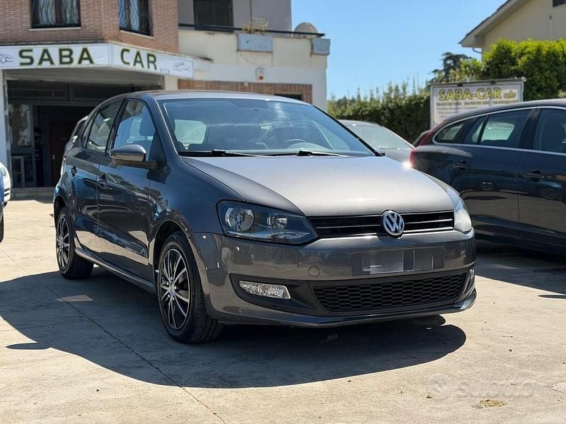 Usata VW Polo Trendline 89 CV (65 kW) 2014 Grigio Berlina