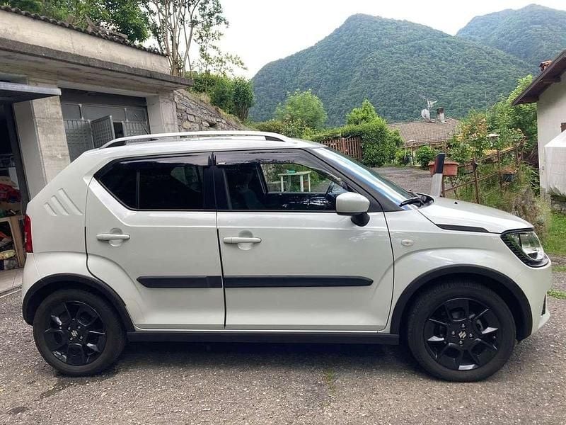 Usata Suzuki Ignis 90 CV (66 kW) 2019 Bianco Utilitaria