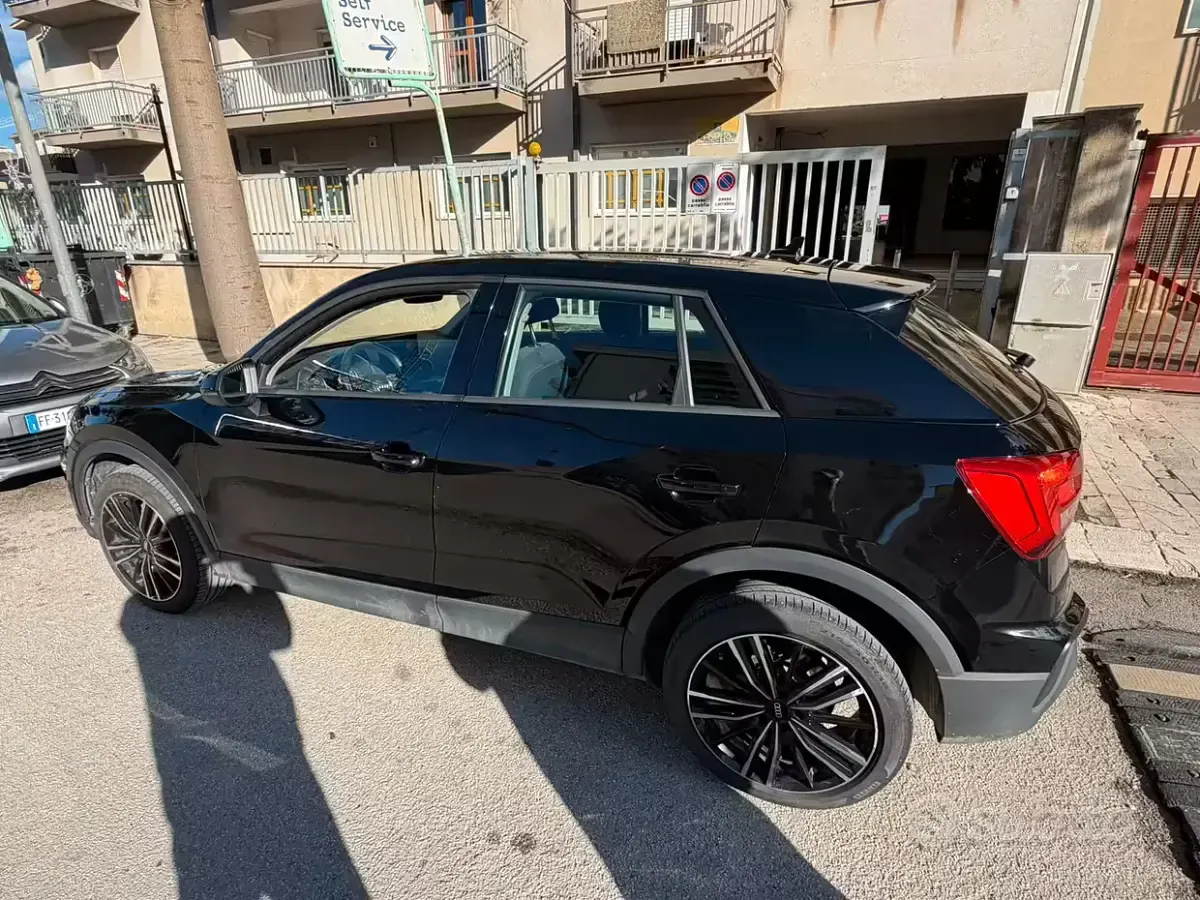 Usata Audi Q2 116 CV (85 kW) 2021 Nero SUV