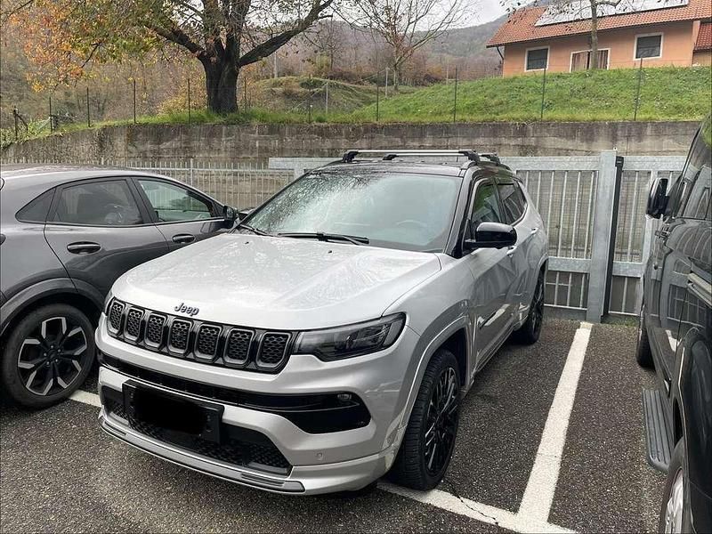 Usata Jeep Compass 179 CV (131 kW) 2022 Argento SUV