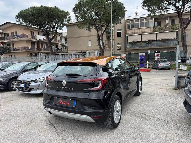 Usata Renault Captur Intens 100 CV (73 kW) 2020 Nero SUV
