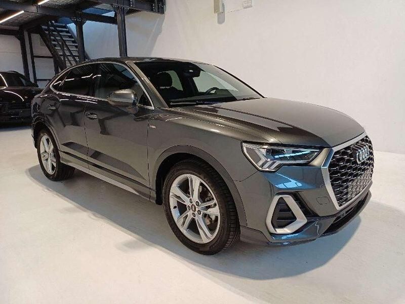 Grigio Usata 2024 Audi Q3 S-Line SUV | 43.980 € (Cara) - Immagine 1/4