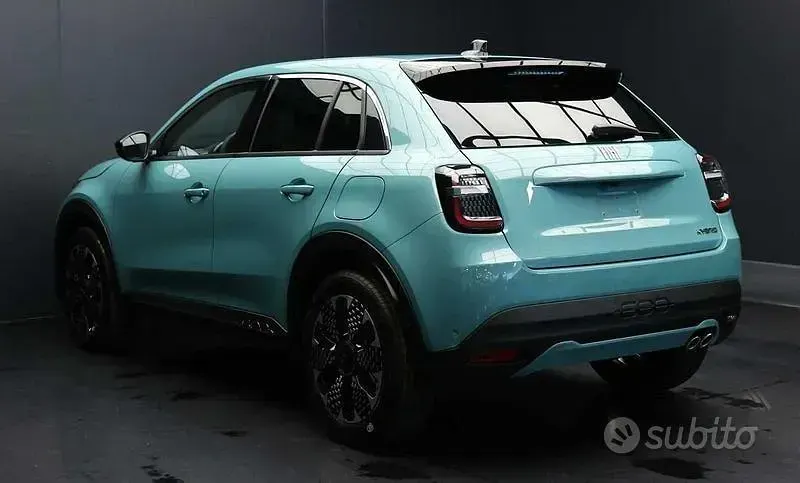 Nuova Fiat 600 La Prima 145 CV (106 kW) 2025 Bluazzurro SUV