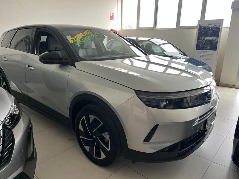 Usata Opel Grandland X 145 CV (106 kW) 2025 Grigio SUV