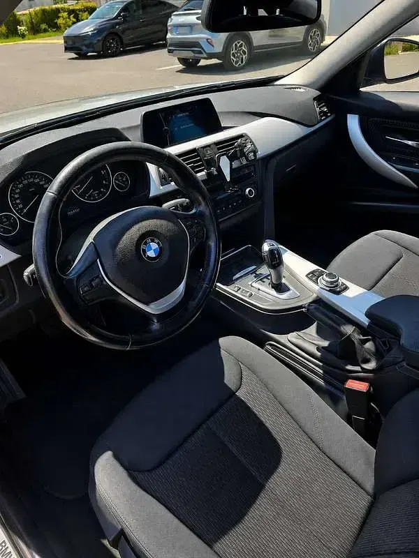 Usata BMW 318 Efficient Dynamics 143 CV (105 kW) 2013 Grigio Berlina