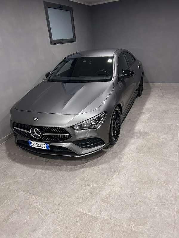 Usata Mercedes CLA200 Premium 150 CV (110 kW) 2020 Grigio Berlina