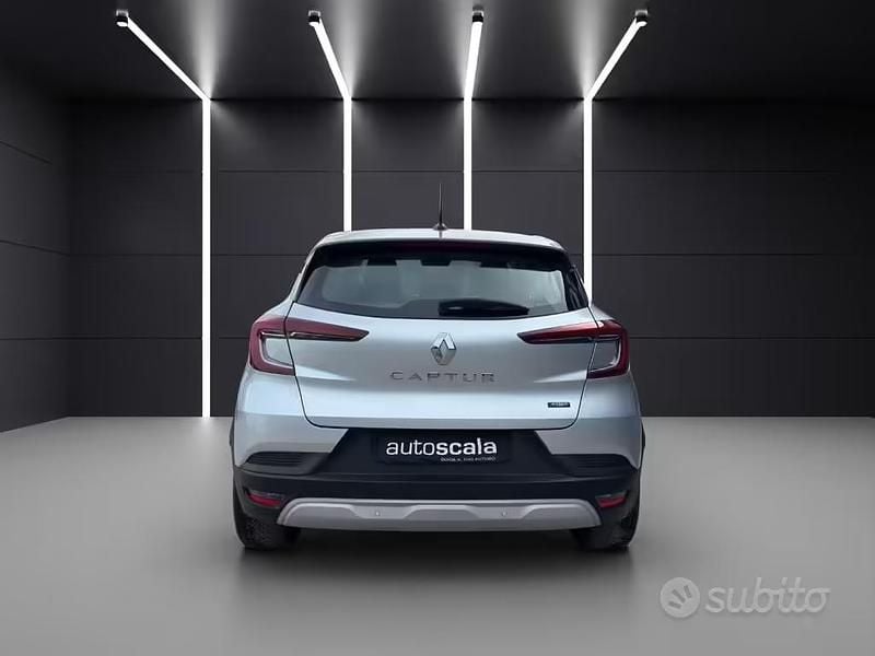 Usata Renault Captur Equilibre 145 CV (106 kW) 2023 Grigio SUV