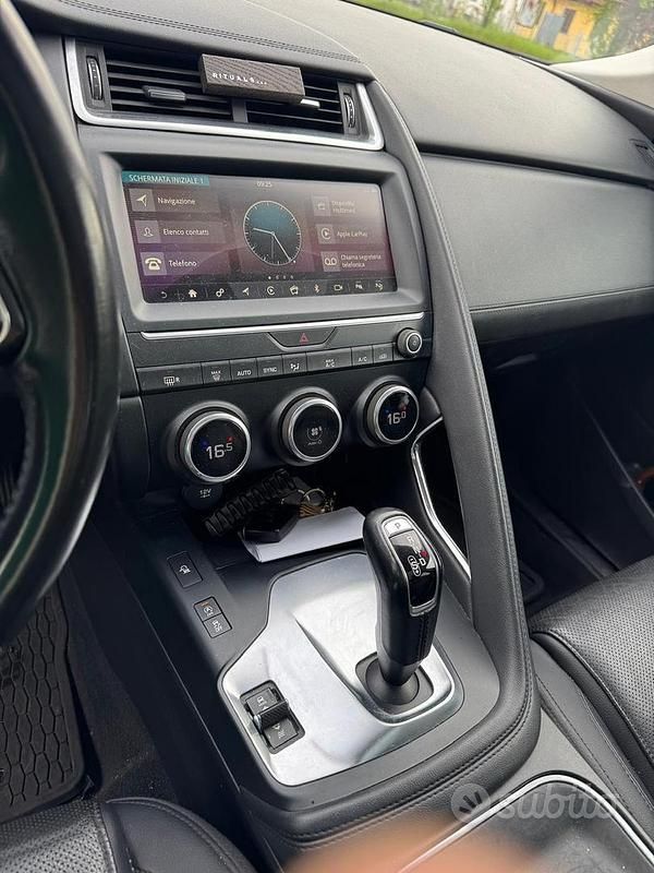 Usata Jaguar E-Pace R 150 CV (110 kW) 2018 Nero SUV