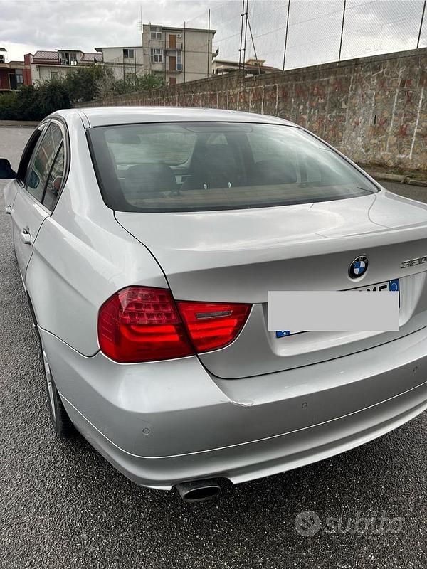 Usata BMW 320 177 CV (130 kW) 2010 Grigio Berlina