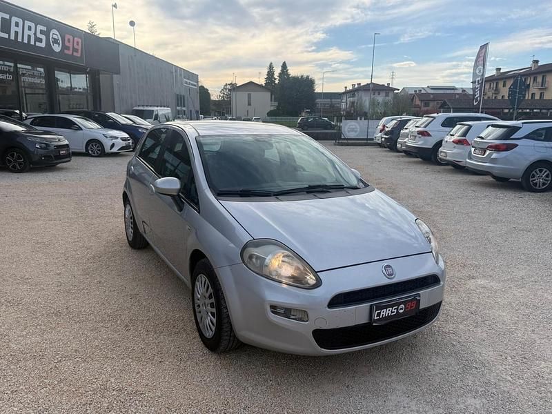 Usata Fiat Punto Street 75 CV (55 kW) 2014 Argento Utilitaria
