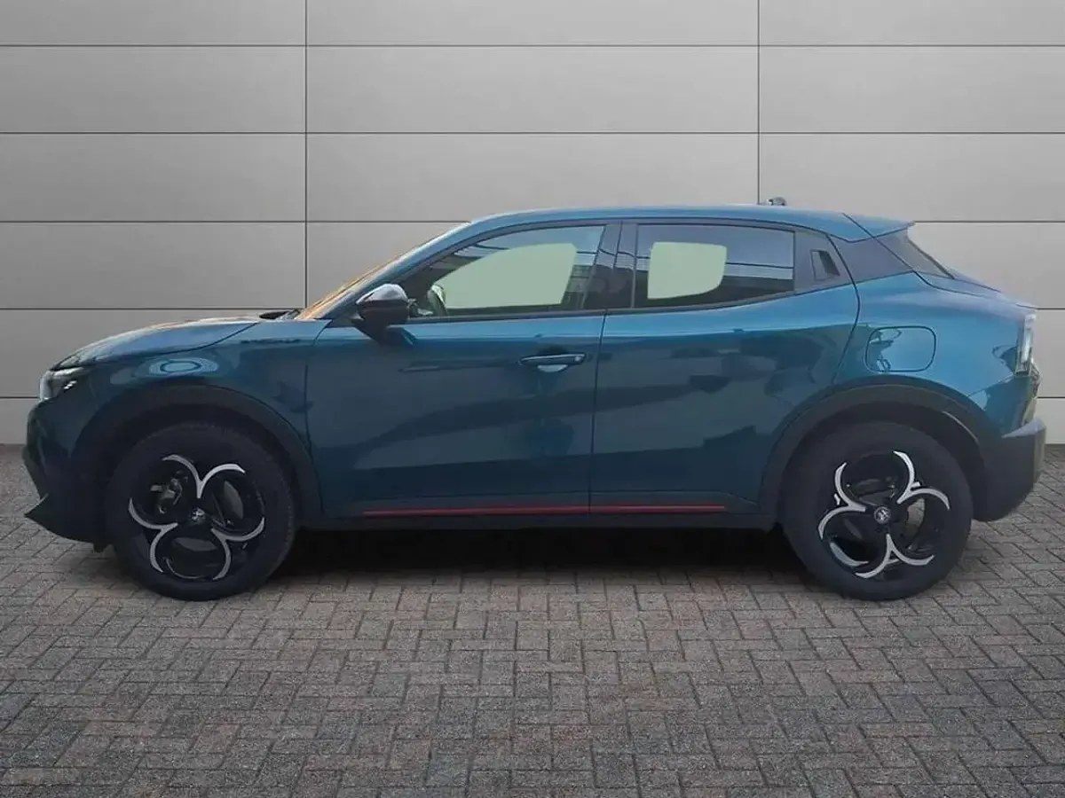 Usata Alfa Romeo GT Junior Edizione Speciale 145 CV (106 kW) 2025 Blu SUV