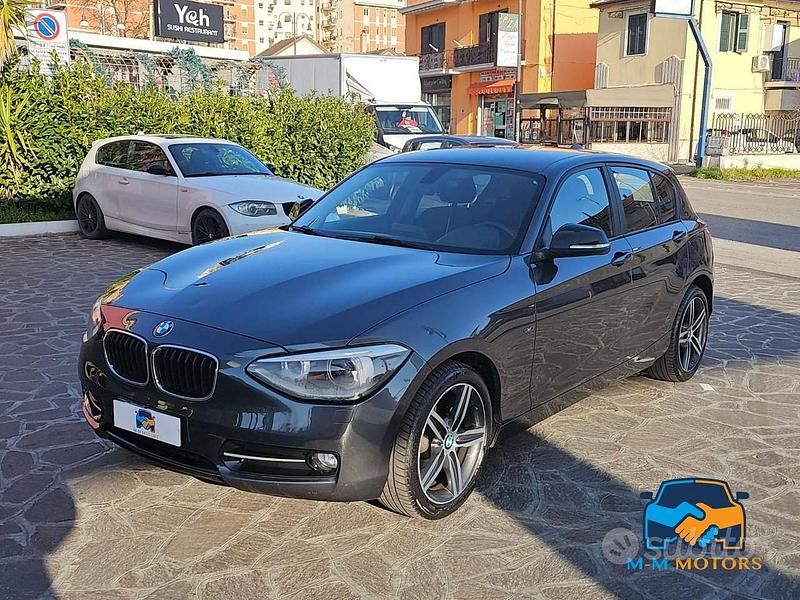 Usata BMW 116 Sport Line 116 CV (85 kW) 2015 Grigio Utilitaria