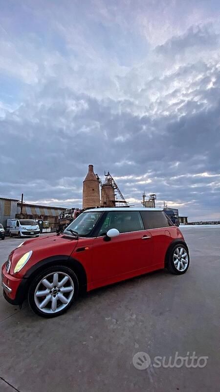 Usata 2002 Mini Cooper Due volumi | 3800 € (Molto cara) - Immagine 1/4