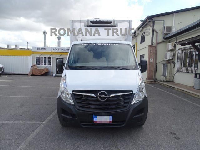 Usata Opel Movano 131 CV (96 kW) 2018 Bianco pastello Furgone