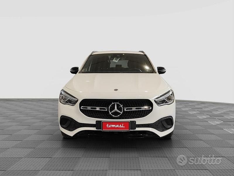 Usata Mercedes GLA200 149 CV (109 kW) 2020 Bianco SUV