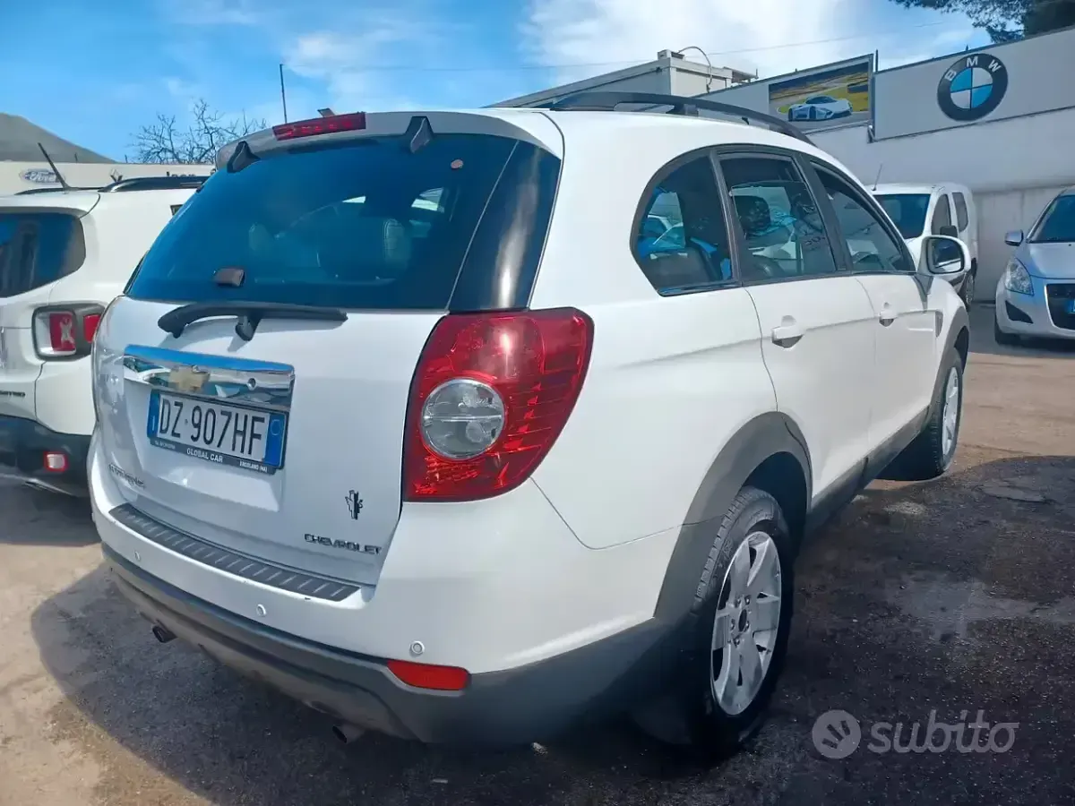Usata Chevrolet Captiva 127 CV (93 kW) 2010 Bianco SUV