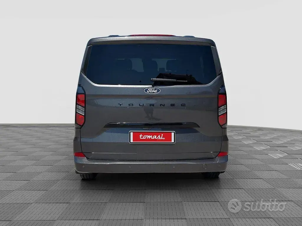 Usata Ford Tourneo Custom Titanium 150 CV (110 kW) 2025 Grigio Furgone