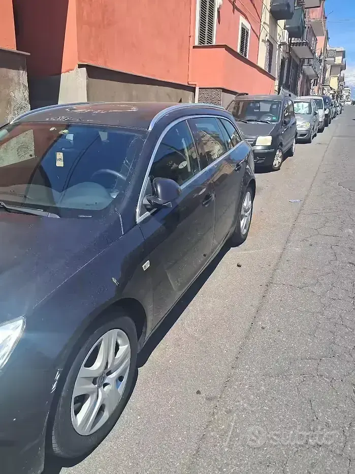 Usata Opel Insignia 131 CV (96 kW) 2011 Nero Station wagon
