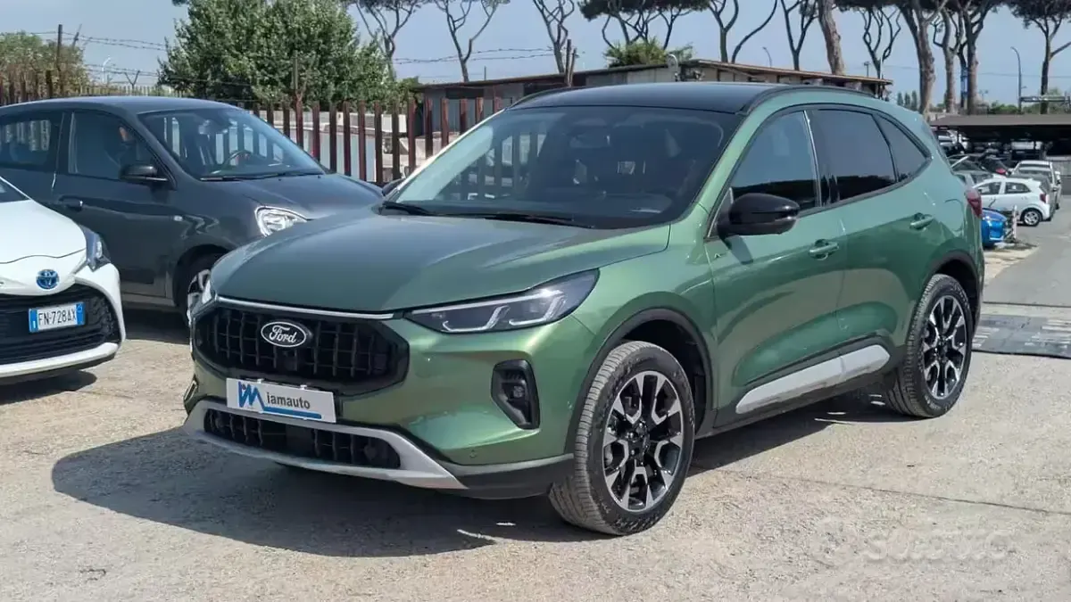 Usata Ford Kuga Active X 151 CV (111 kW) 2024 Verde SUV