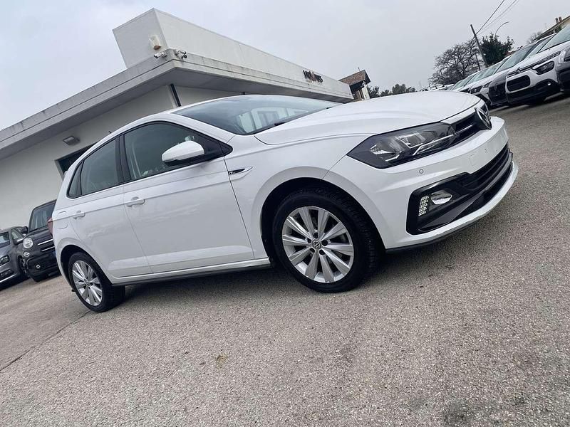 Begagnad VW Polo Highline 95 HK (69 kW) 2018 Vit Halvkombi