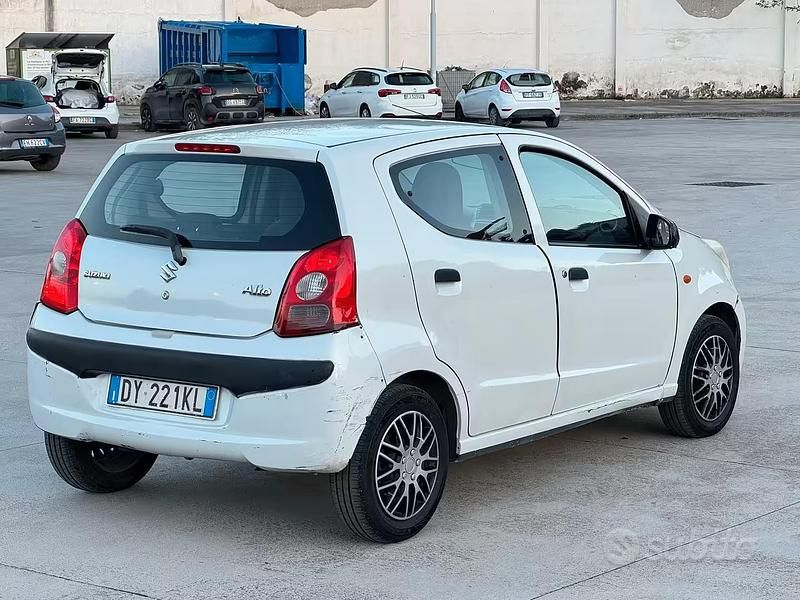 Usata Suzuki Alto 68 CV (50 kW) 2009 Bianco Utilitaria