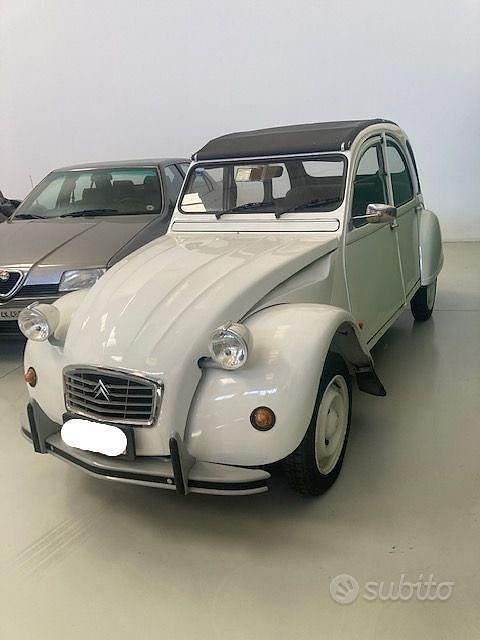 Occasion Citroën 2CV 38 ch (27 kW) 1985 Nessuno(met.) Berline