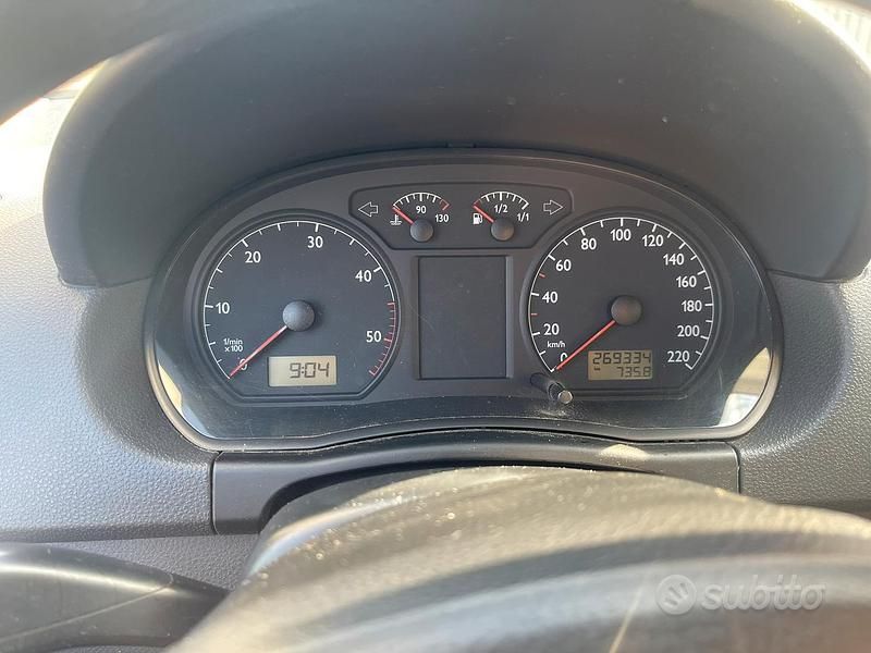 Usata VW Polo 75 CV (55 kW) 2003 Berlina