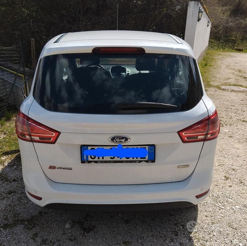 Usata Ford B-MAX 100 CV (73 kW) 2013 Bianco Monovolume