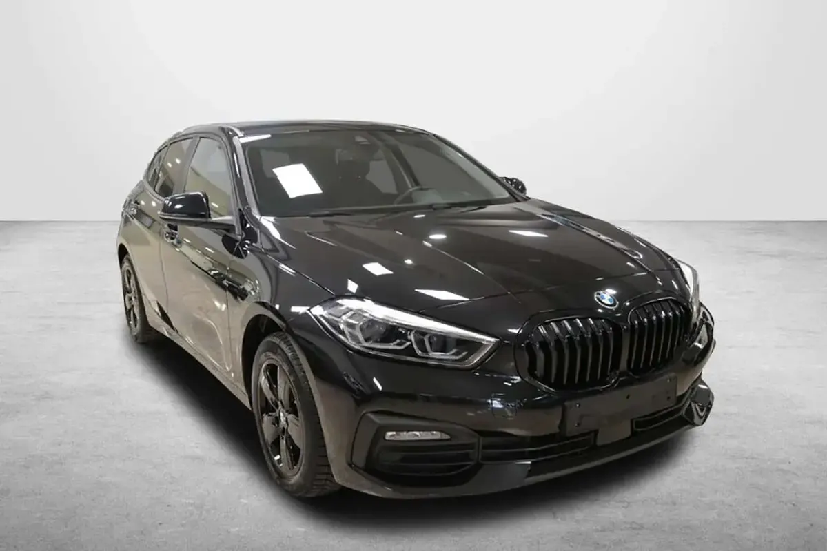 Usata BMW 116 Advantage 116 CV (85 kW) 2022 Nero Utilitaria