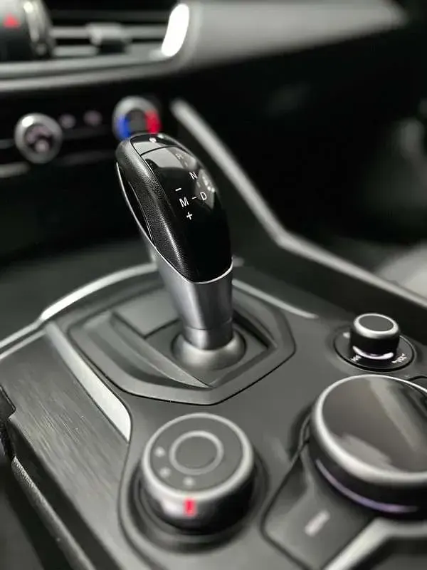 Usata Alfa Romeo Giulia Business 179 CV (131 kW) 2017 Berlina