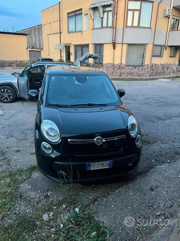Nero Usata 2016 Fiat 500L Monovolume | 5800 € (Ottimo prezzo) - Immagine 1/4