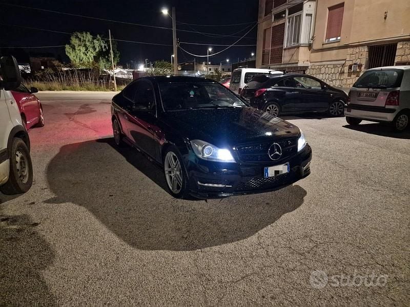 Usata Mercedes C250 AMG 204 CV (150 kW) 2012 Nero Coupé