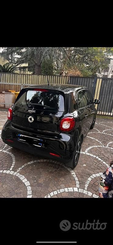 Usata Smart ForFour 2019 Nero Utilitaria