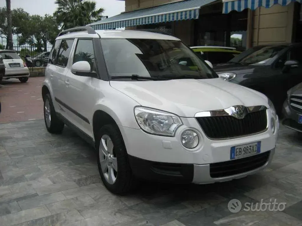 Usata Skoda Yeti Adventure 105 CV (77 kW) 2010 Bianco SUV