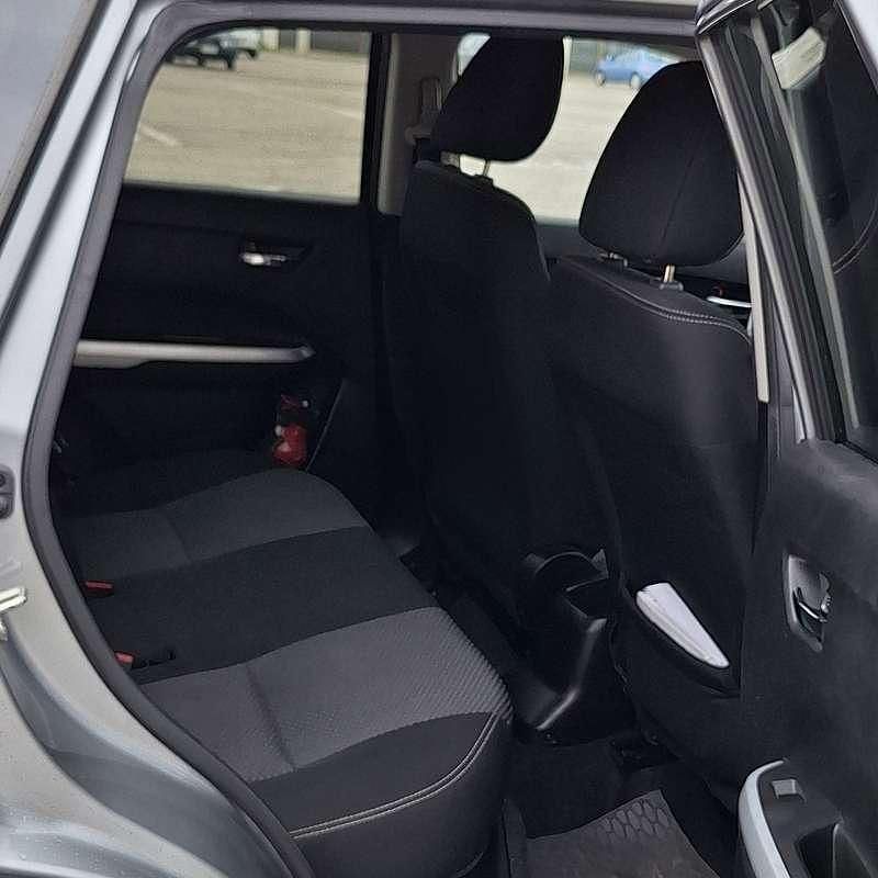 Usata Suzuki Vitara Cool 120 CV (88 kW) 2017 Grigio SUV