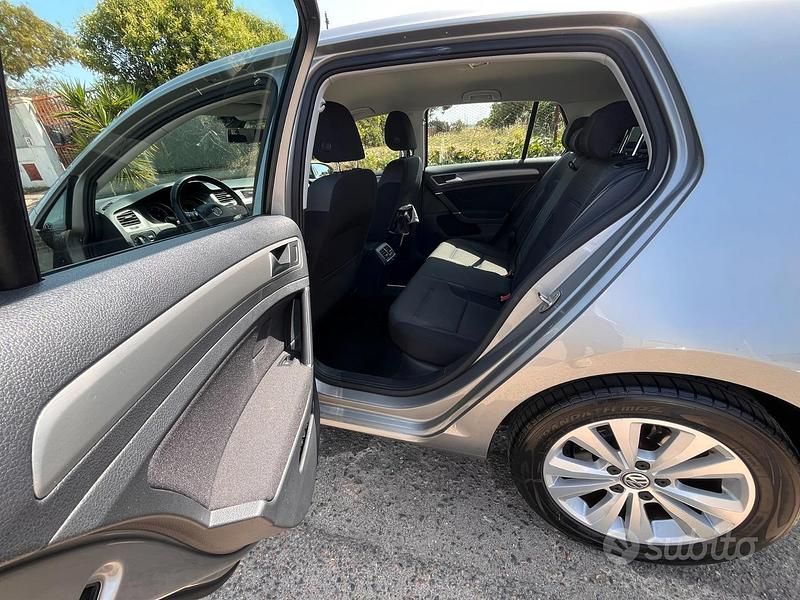 Usata VW Golf VII Business 110 CV (80 kW) 2017 Grigio Berlina