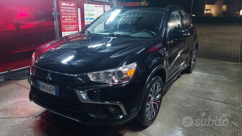 Usata Mitsubishi ASX Instyle 114 CV (83 kW) 2018 Nero SUV
